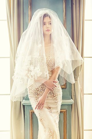 wedding-dresses-1486242__480.jpg